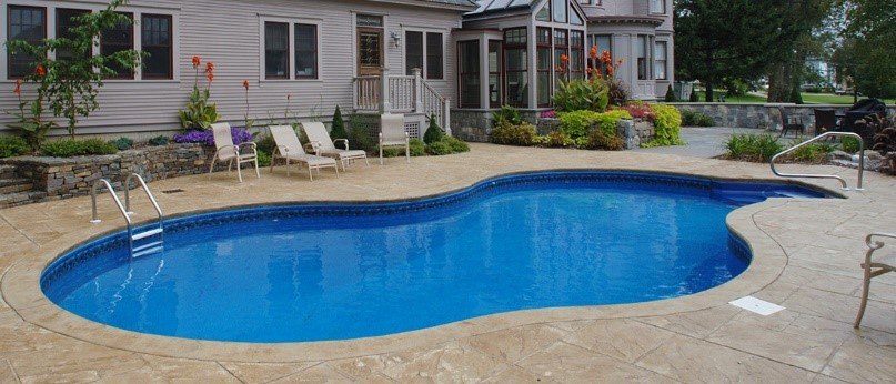 Should I Get On A Pool Builder’s Waitlist?