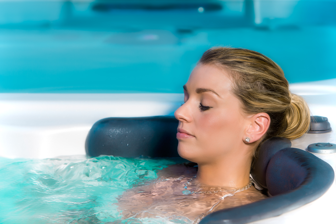 What’s the Difference Between a Swim Spa and a Hot Tub?