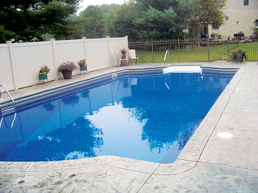 How Do I Know if I’m Choosing the Right Pool Shape for My Yard and Home?